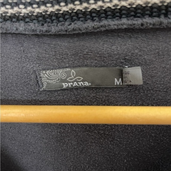 Prana Rowena  Women’s Size M Gray Button Up 100 % Cotton  Mid length Jacket - Picture 4 of 4